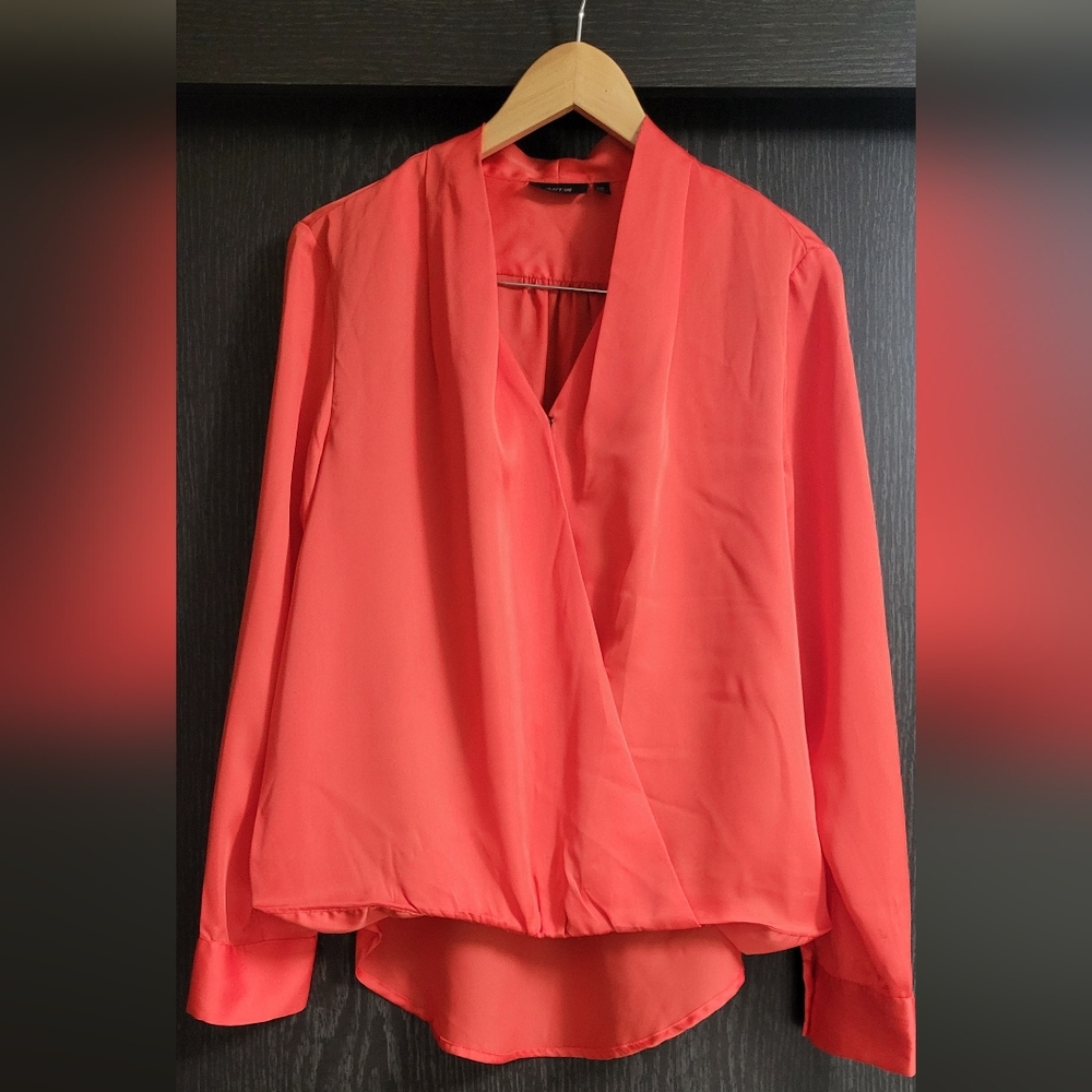 Women’s APT. 9 Lovely Drape Front Surplice Blouse Vibrant Color Red